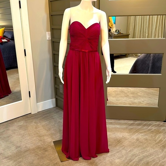 LA Merchandises Dresses & Skirts - LA Merchandises Magenta formal dress Size 10 NWT